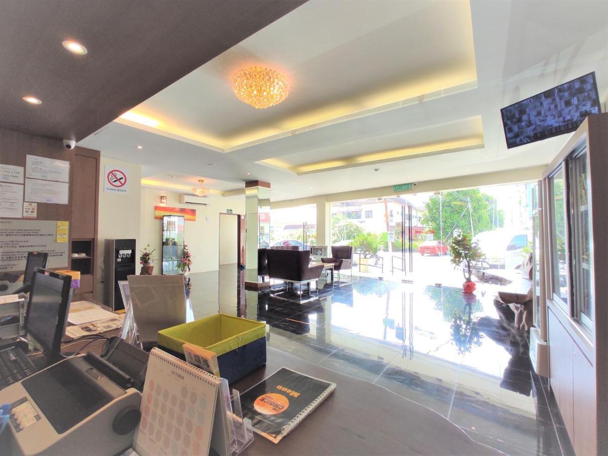 Apple Suites Hotel Sitiawan Extérieur photo