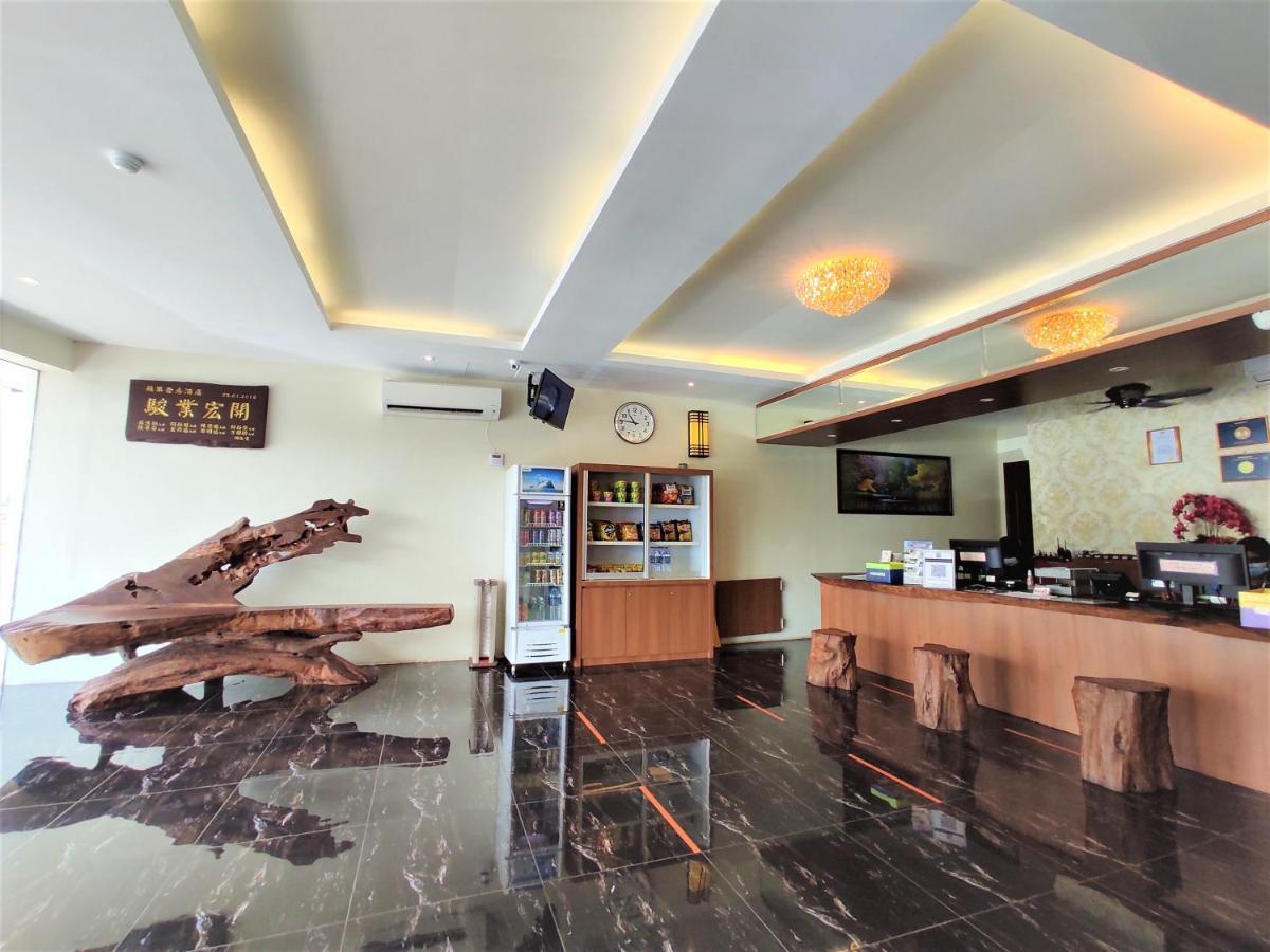 Apple Suites Hotel Sitiawan Extérieur photo