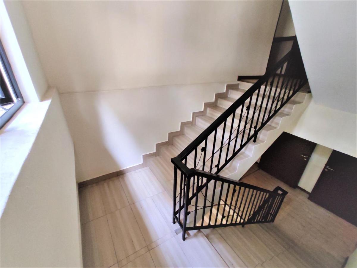 Apple Suites Hotel Sitiawan Extérieur photo