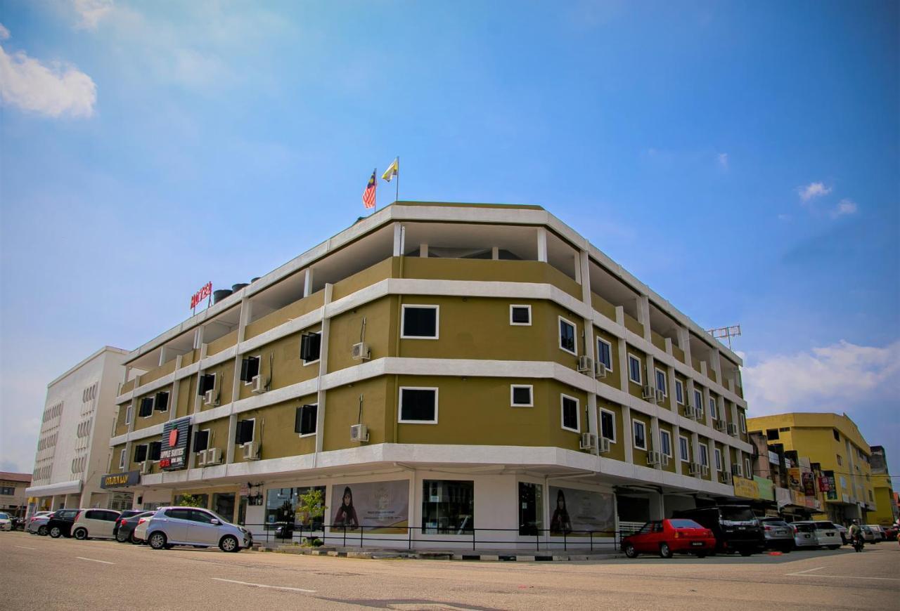 Apple Suites Hotel Sitiawan Extérieur photo